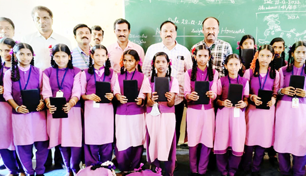 ఉత్తమ ఫలితాలు సాధించాలి : డిఇఒ