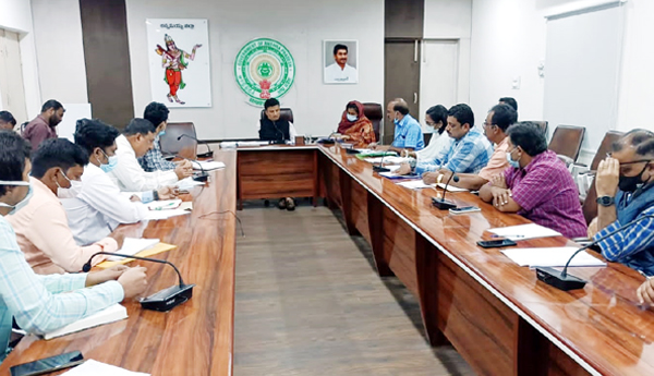 కోవిడ్‌ నివారణకు ముందస్తు చర్యలు : కలెక్టర్‌