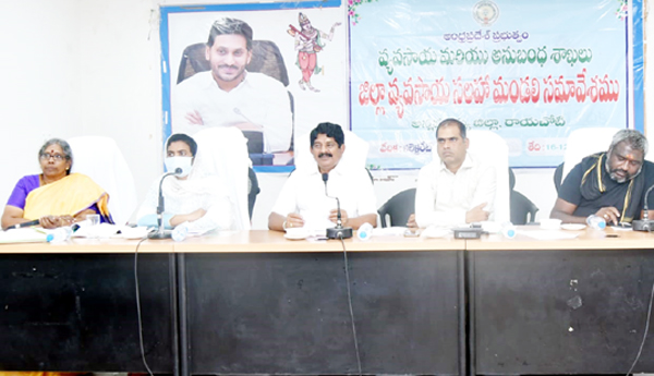 'మాండూస్‌' బాధితులందరికీ పరిహారం