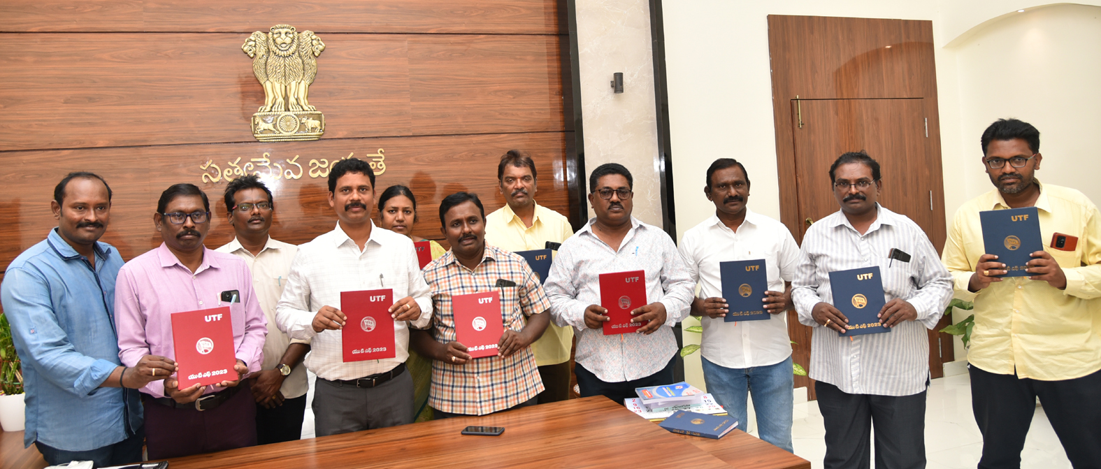 విద్యా ప్రమాణాలను మెరుగుపరిచేందుకు కృషి చేద్దాం