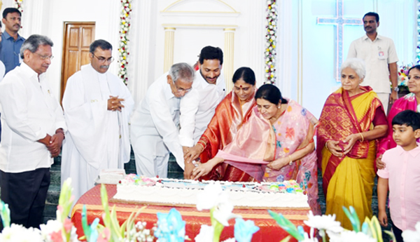 క్రిస్మస్‌ వేడుకల్లో సిఎం జగన్‌