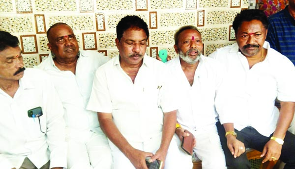 పర్సంటేజ్‌ డిమాండ్‌ చేయడం తగదు