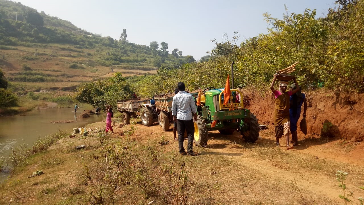  యథేచ్ఛగా ఇసుక అక్రమ రవాణా