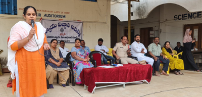 భాగస్వాములు కావాలి