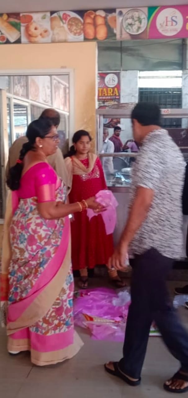 ప్లాస్టిక్‌ కవర్ల వినియోగంపై జరిమానా