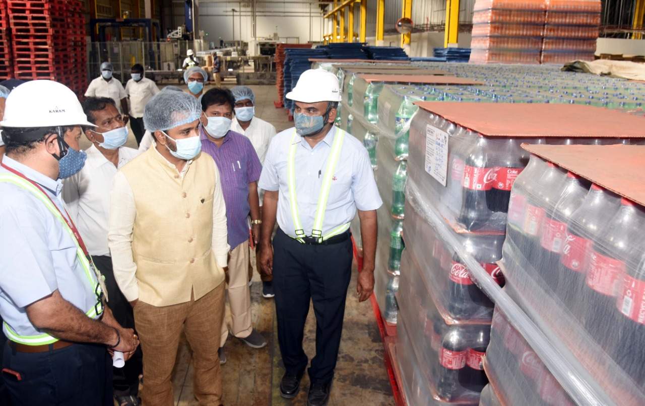 పరిశ్రమల్లో కార్మికుల భద్రత పటిష్టంగా ఉండాలి