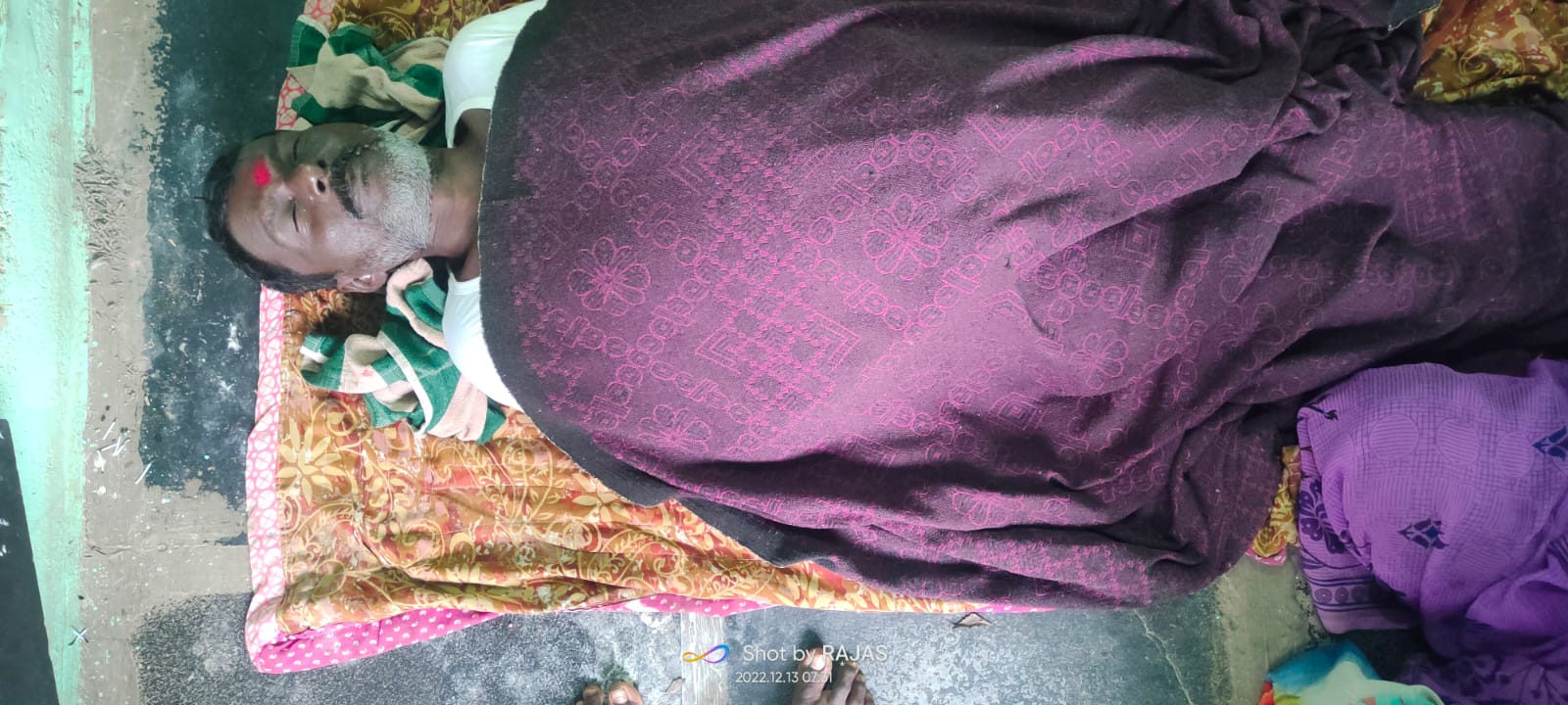 అప్పులబాధతాళలేక రైతు ఆత్మహత్య