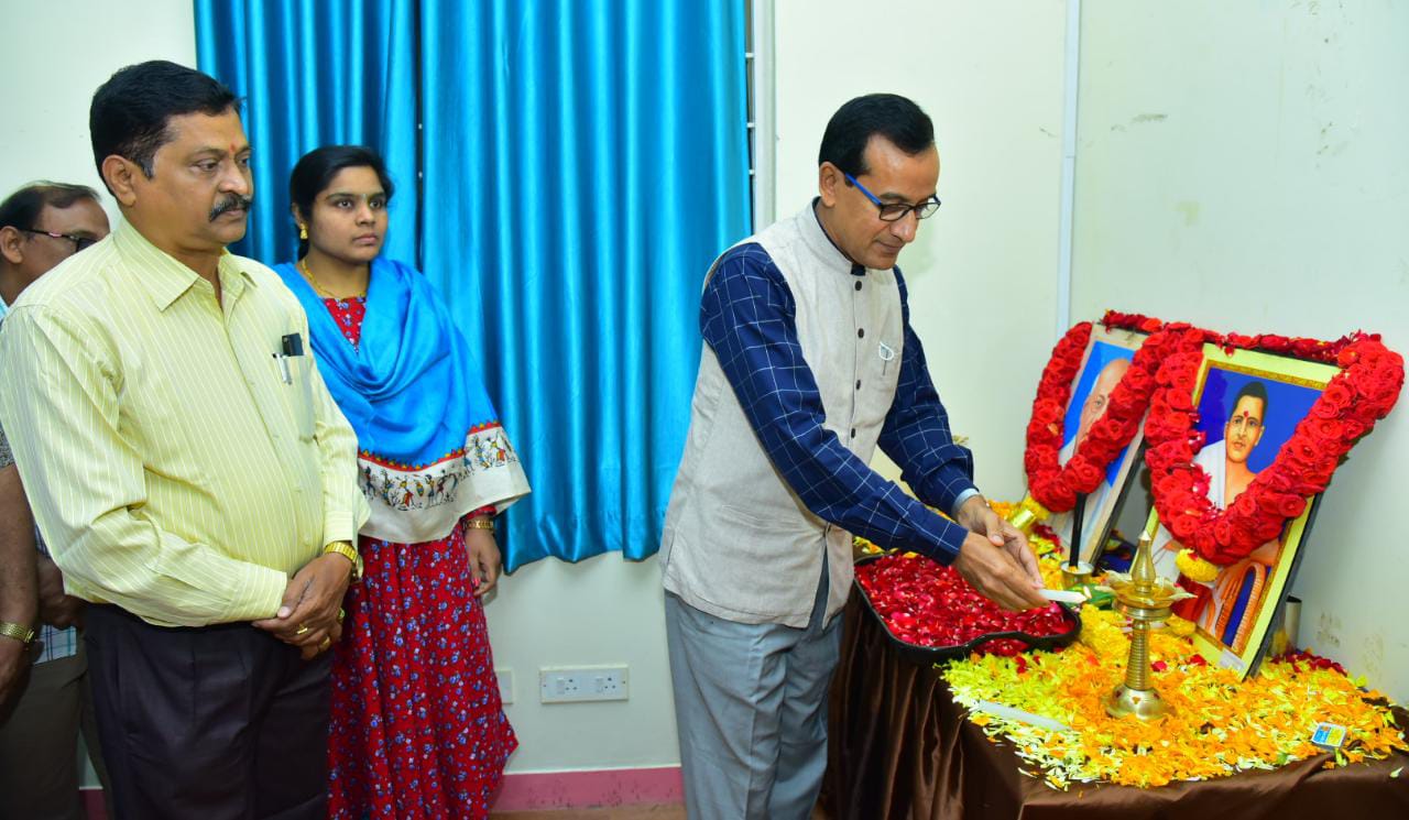 పొట్టి శ్రీరాములుకు నివాళి