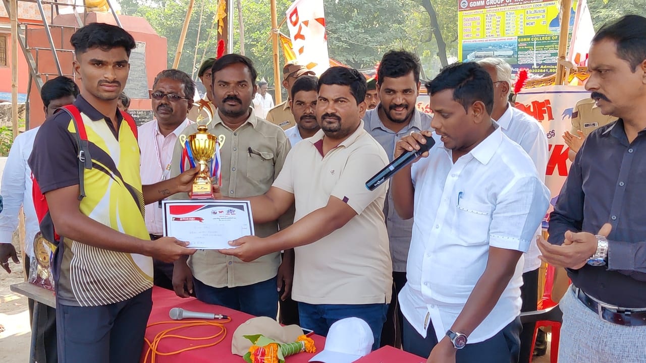 డివైఎఫ్‌ఐ ఆధ్వర్యంలో 5కె రన్‌ విజయవంతం