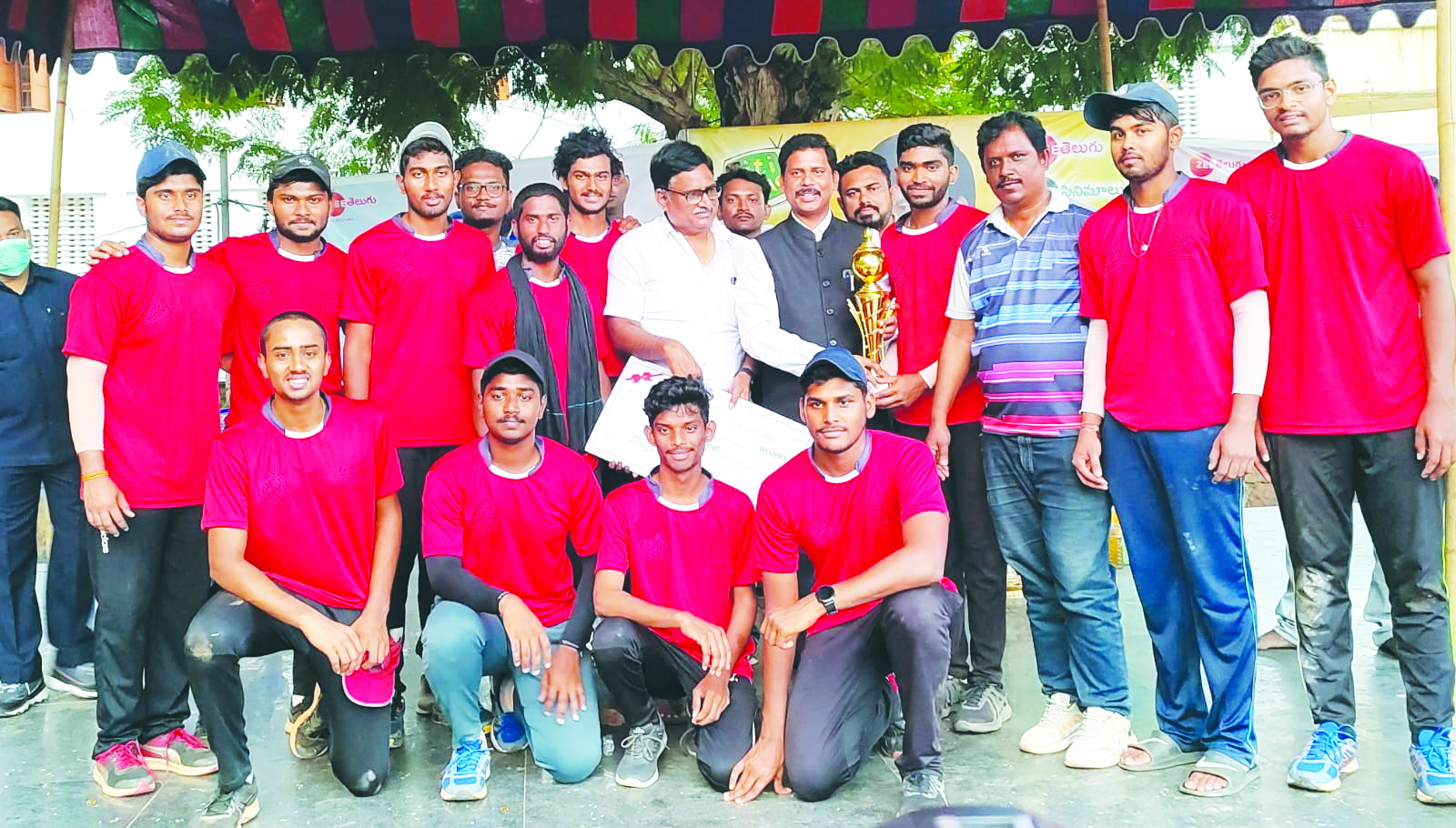 క్రికెట్‌ టోర్నమెంట్‌ విజేత 'నలంద'