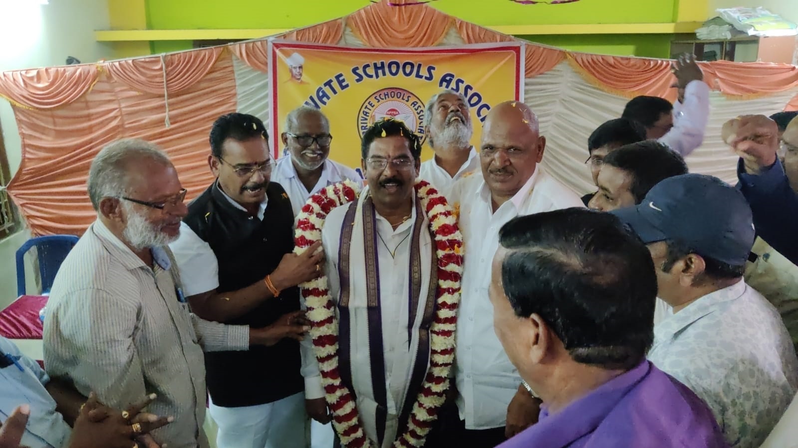 ఆంధ్రప్రదేశ్‌ ప్రైవేట్‌ స్కూల్స్‌ అసోసియేషన్‌  విశాఖ అధ్యక్షునిగా సోమశేఖర్‌