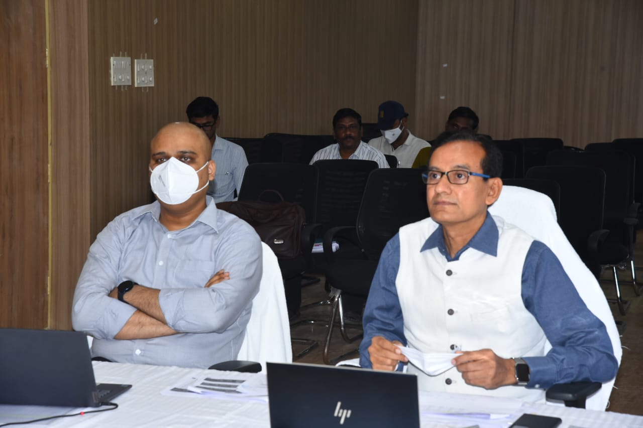 పకడ్బందీగా రీసర్వే : కలెక్టర్‌ బసంత్‌కుమార్‌