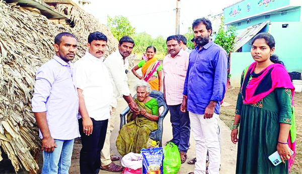  వృద్ధురాలికి పింఛను మంజూరు