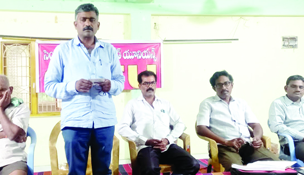  కార్మిక సమస్యలపై నిరంతర పోరాటం