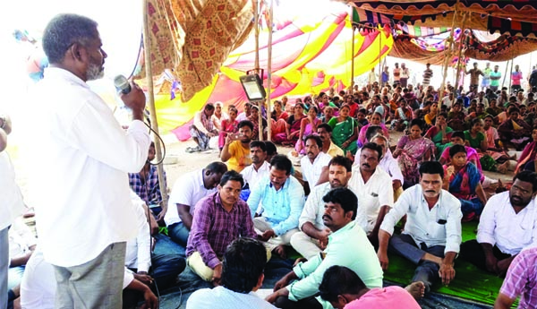 సమస్యలు పరిష్కరించకపోవడం అన్యాయం