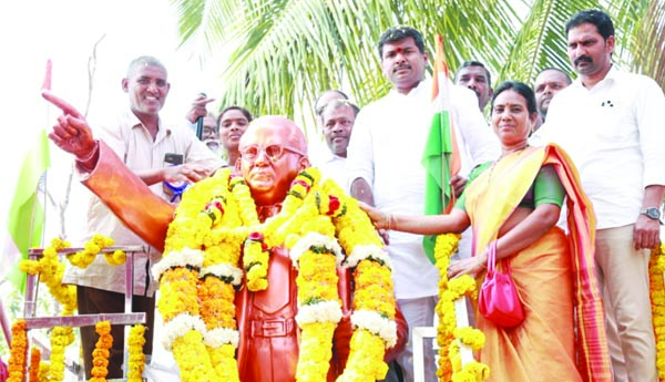 అభివృద్ధి, సంక్షేమానికి ప్రాధాన్యత