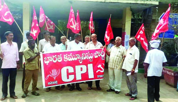  అరకొర సాయంతో ఇళ్ల నిర్మాణం ఎలా?