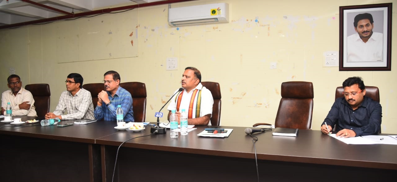 బలహీన వర్గాల ఉన్నతితోనే దేశాభివృద్ధి బడుగు, బలహీన వర్గాల అభివృద్ధి సంక్షేమ బోర్డు జాతీయ కమిటీ సభ్యులు