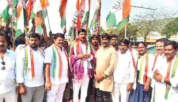 26నుండి పాదయాత్రలు