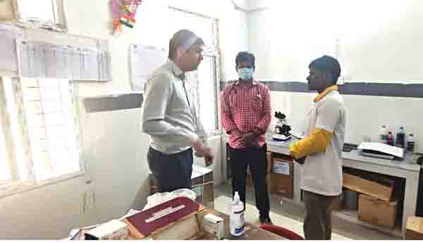 కలెక్టర్‌ ఆకస్మిక పర్యటన