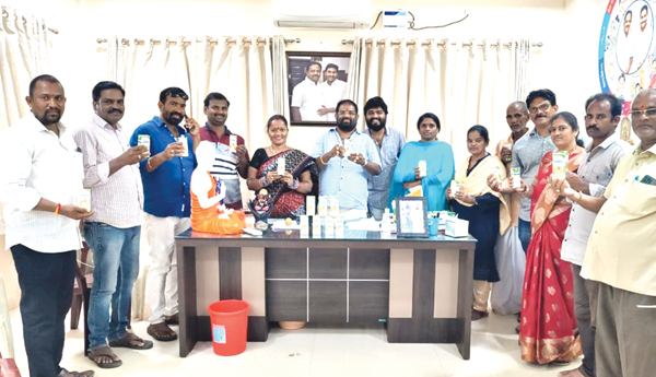 విశాఖ డెయిరీ ఉత్పత్తుల విక్రయం