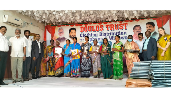 doulos-trust-distribution-cloths