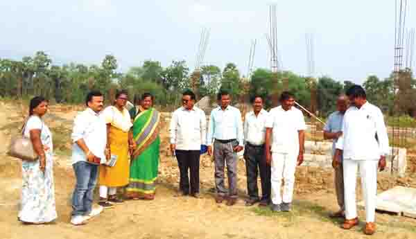  జగనన్న ఇళ్లను సత్వరంగా నిర్మించాలి