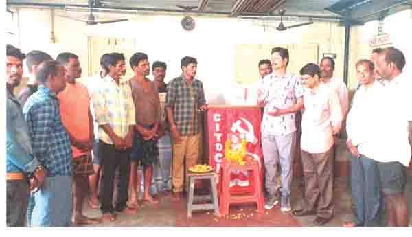 33 శాతం రిజర్వేషన్‌ కల్పించాలి