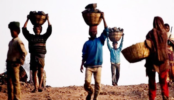There-are-284643842-unorganized-sector-workers-in-the-country