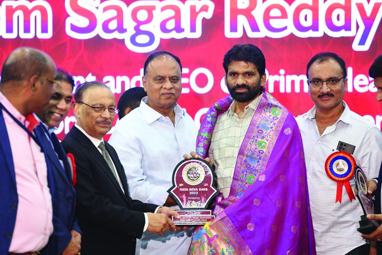 పర్వతరెడ్డికి సన్మానం