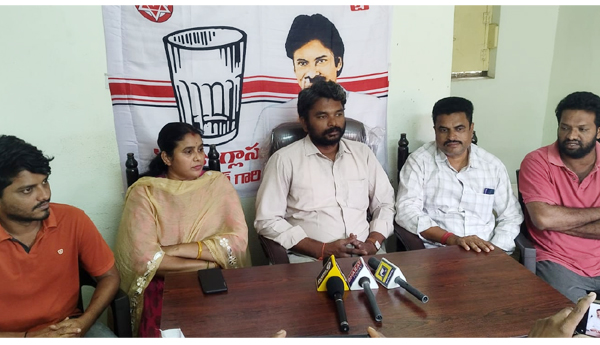 lakh-to-ranga-statue