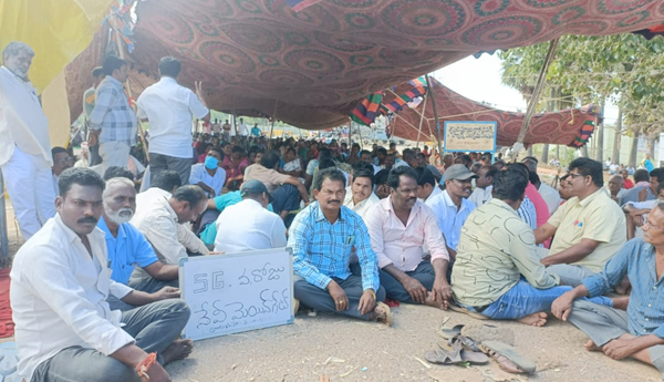 naval-expats-protest-56th-day