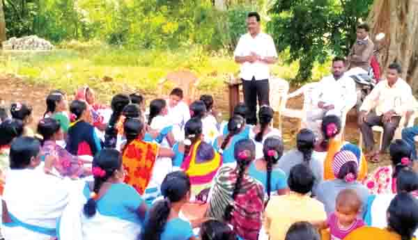 కాంట్రాక్ట్‌, అవుట్‌సోర్సింగ్‌ ఉద్యోగులకు ద్రోహం