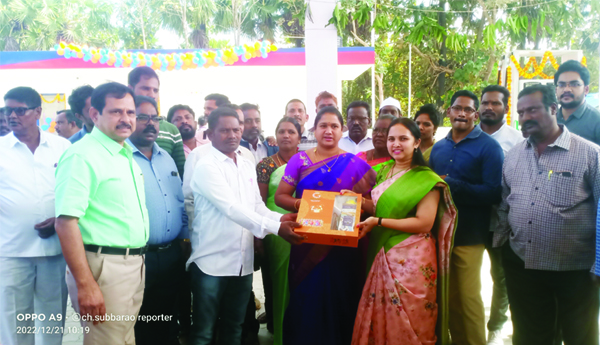 పెట్రోల్‌ బంకులు పున:ప్రారంభం