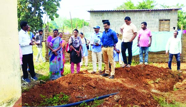 కందులూరులో ఎంపిపి లక్ష్మి పర్యటన