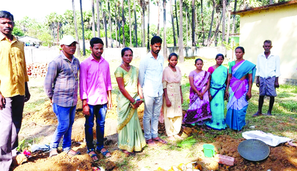 పాఠశాలలో నాడు-నేడు పనులకు భూమి పూజ