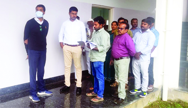 ఏకలవ్య పాఠశాలలో పిఒ ఆకస్మిక తనిఖీ