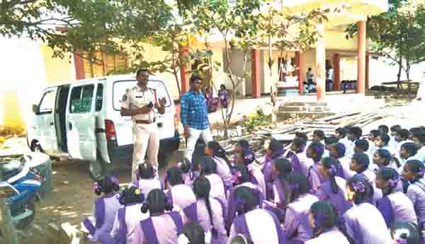 మహిళలు అప్రమత్తంగా ఉండాలి