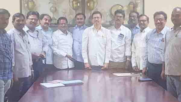 ప్రజా గర్జనను జయప్రదం చేయండి