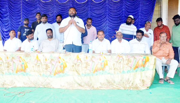 క్రీడా స్ఫూర్తిని చాటుదాం : 'చమర్తి'
