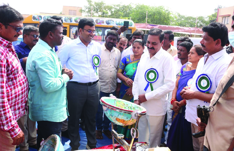 వైజ్ఞానిక ప్రదర్శనలు ఉపయోగకరం