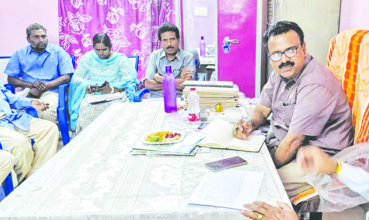 నూరు శాతం పన్నులు వసూలు చేయాలి