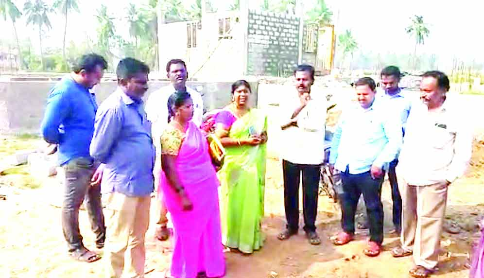 సొంతింటికల నెరవేర్చడమే లక్ష్యం- రాష్ట్ర హౌసింగ్‌ కార్పొరేషన్‌ డైరెక్టర్‌ సంధ్య