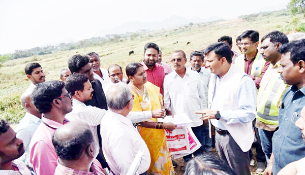 ప్రజా వినతులకు సత్వర పరిష్కారం : కలెక్టర్‌