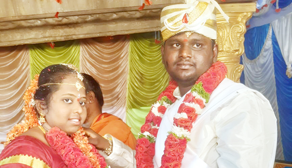 పండగ పూట విషాదం