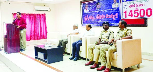 'మత్తు'కు దూరంగా ఉంటేనే భవిష్యత్తు : డిఎస్‌పి