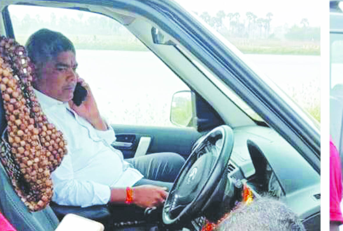 మాజీ ఎంఎల్‌ఎ కారును ఢ కొట్టిన బొలెరో