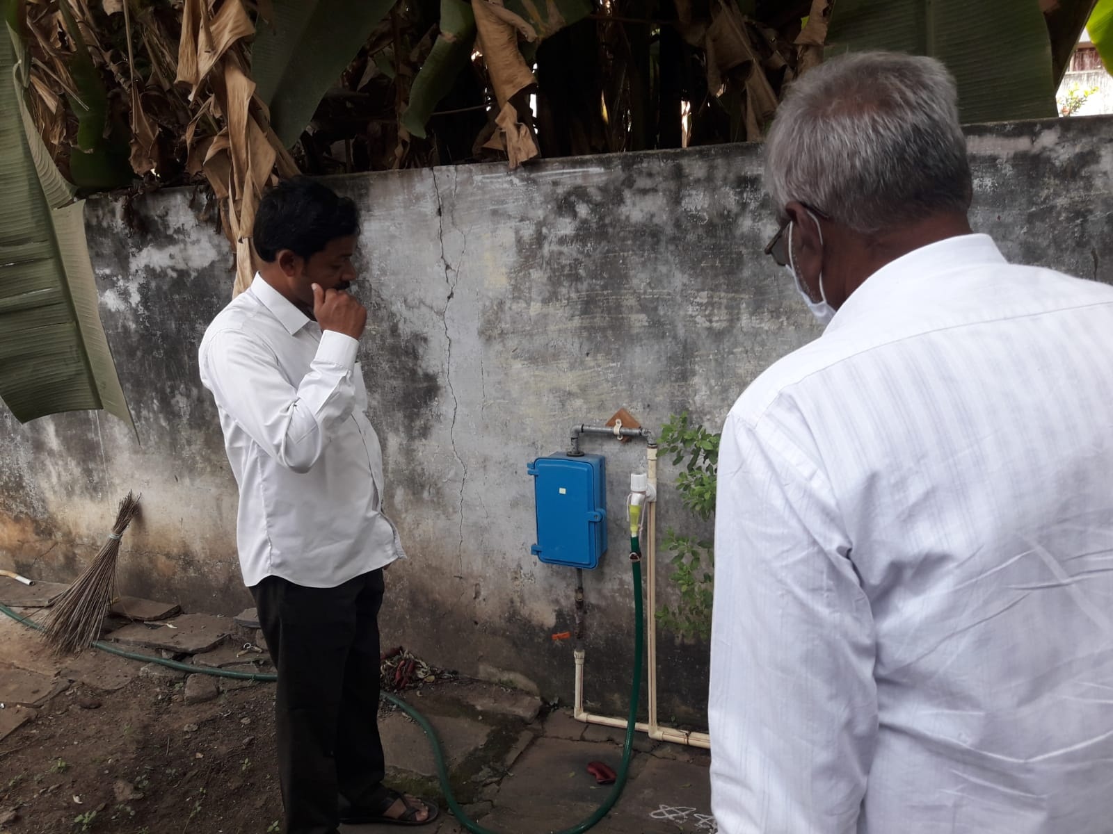 నీటి మీటర్లను రద్దు చేయాలి