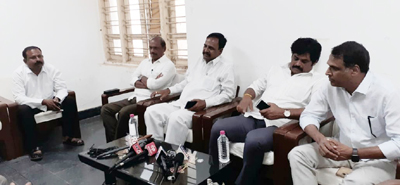 ధిక్కరిస్తే చర్యలు
