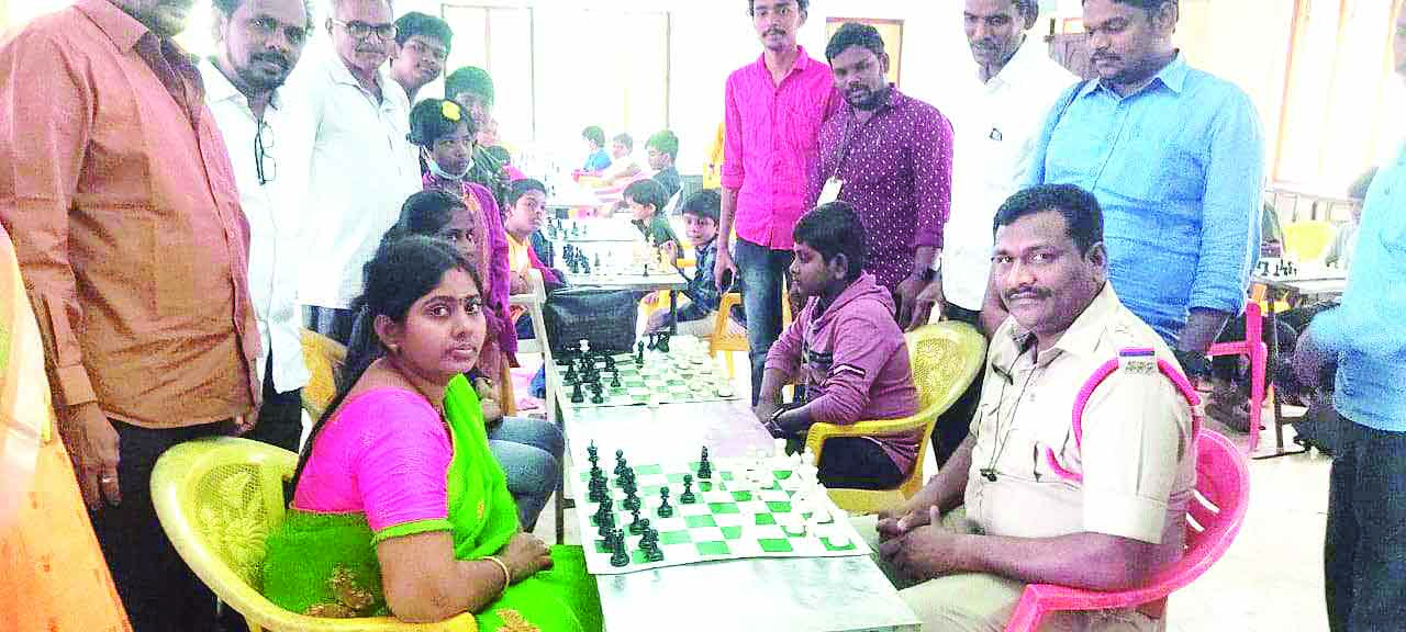 కార్మిక, ప్రజాసంఘాల ఆధ్వర్యాన ఆధ్వర్యాన ఆటల పోటీలు